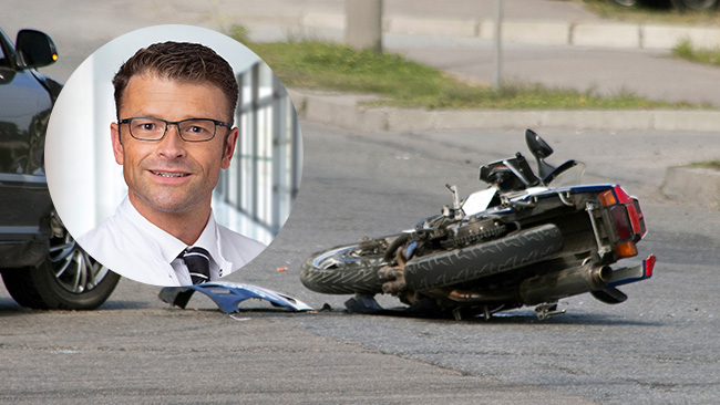 Prof. Dr. Kolja Gelse, Chefarzt der Unfallchirurgie und Orthopädischen Chirurgie der Kliniken Südostbayern Prof. Dr. Kolja Gelse, Chefarzt der Unfallchirurgie und Orthopädischen Chirurgie der Kliniken Südostbayern