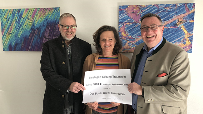 v.l. Stv. Landrat des Landkreises Traunstein Andreas Danzer, Case Managerin des Bunten Kreises Anita Wimmer, Altoberbürgermeister der Stadt Traunstein Manfred Kösterke v.l. Stv. Landrat des Landkreises Traunstein Andreas Danzer, Case Managerin des Bunten Kreises Anita Wimmer, Altoberbürgermeister der Stadt Traunstein Manfred Kösterke
