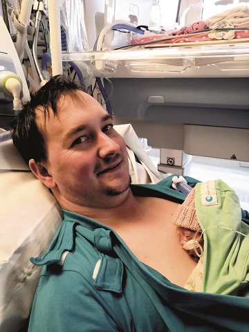 Ehemann Manuel Maier beim Känguruhen